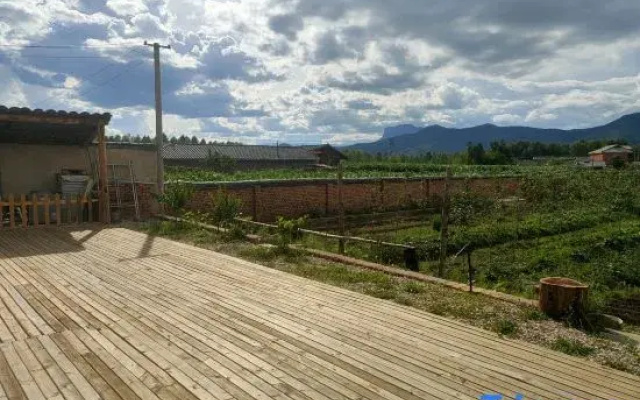 Xingchen Mountain View Courtyard of Lugu Lake