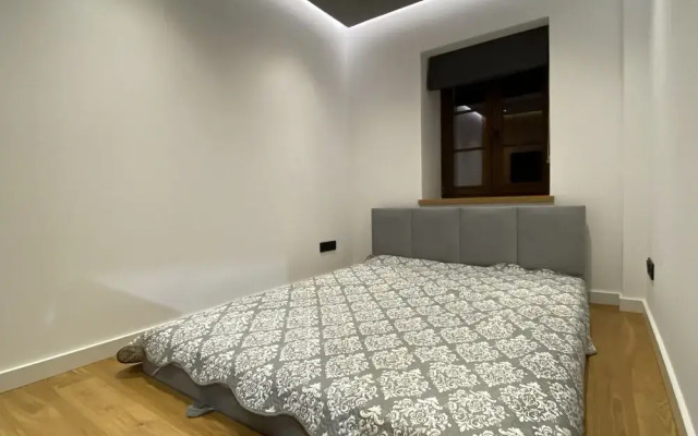 Main Square Apartments - LoftAffair