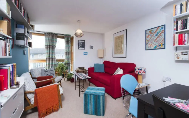 Stunning 2BR Flat in Camden on the Canal