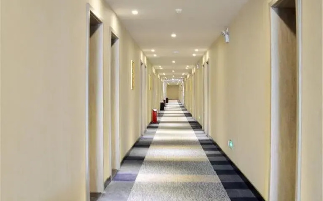 Eaka 365 Hotel Yuanshi Changshan Road Branch