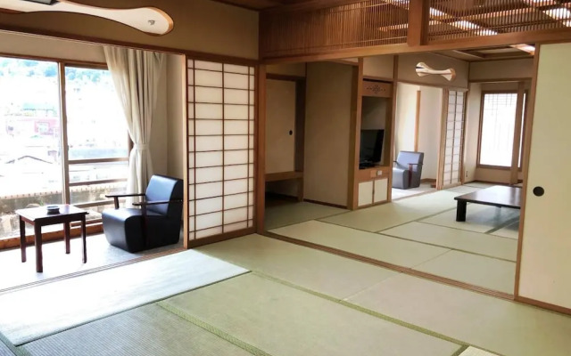 Atami Kinjokan