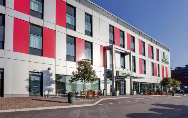 Holiday Inn London - Luton Airport by IHG
