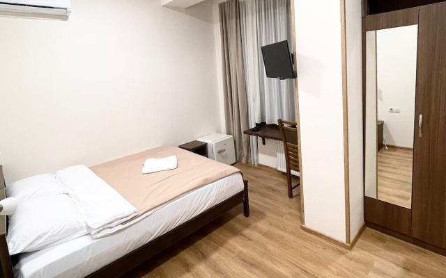 Chikovani Apartments