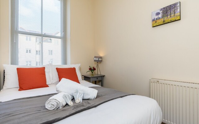 Ford Park Apartment