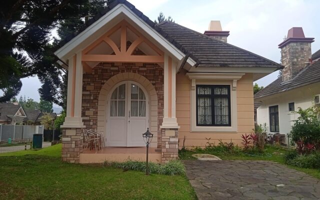 Villa Kota Bunga Widuri