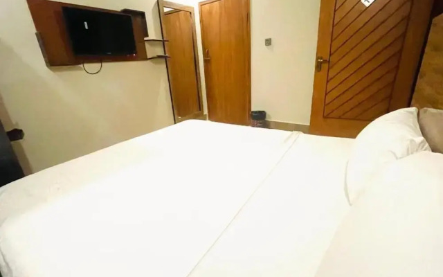 Hotel Bed & Rest