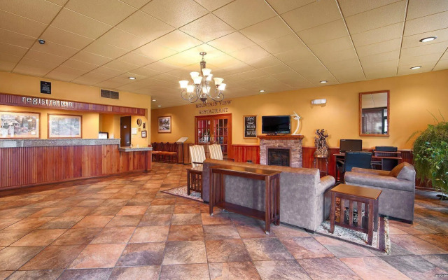 Hotel Red Rose by Townhouse Covington I-64