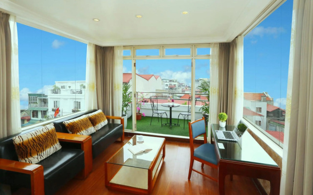 Hanoi House Hostel & Travel