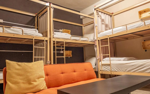 Lane62 Hostel