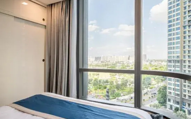 Luxury Home Landmark 81