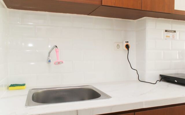 Nice and Elegant Studio at Riverview Jababeka Apartment