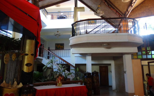 OYO 621 De Loro Inn
