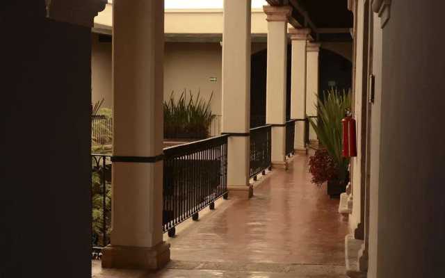Mesón de Santa Rosa Luxury Hotel