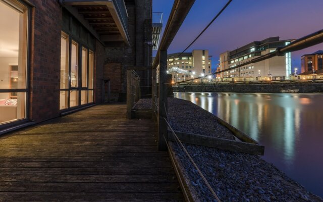 Grand Canal Dock by 5STARSTAY