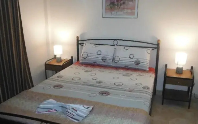 Dimitra's Apartments