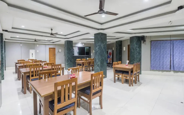 OYO 7893 Hotel Kalpa