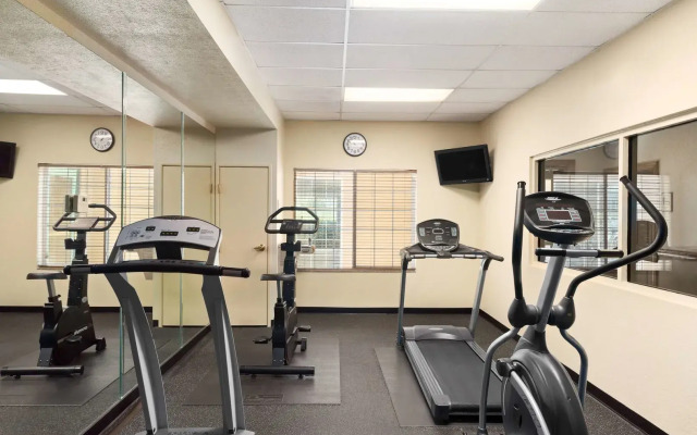 Garner Hotel Paducah West by IHG