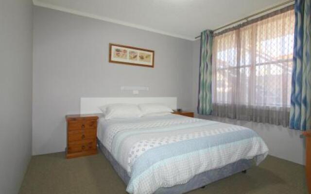 Beachfront 2, 25 Willow Street