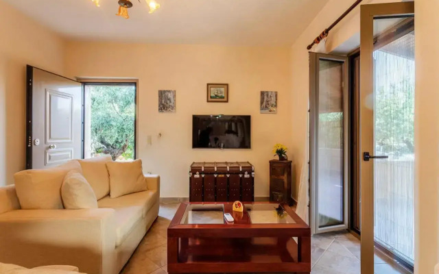 Selinitsa Stone Residence - Mani Poolside Retreat