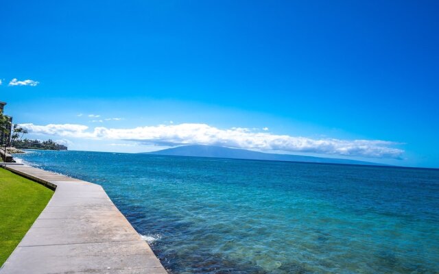 Kahana Reef by Coldwell Banker Island Vacations