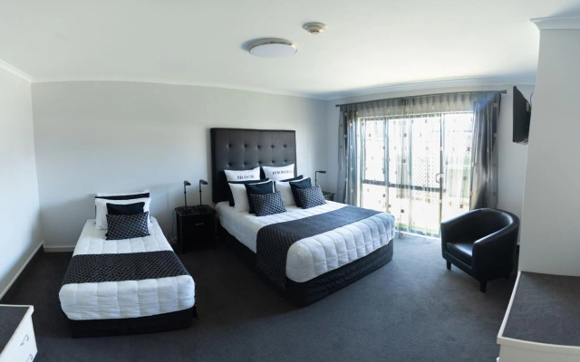 Deco City Motor Lodge – Guest Rooms – Napier