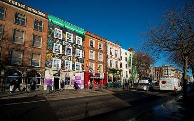Abbey Court Hostel