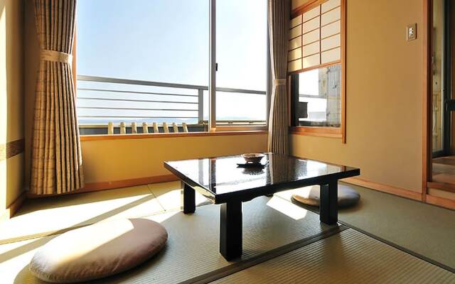 Tenku Kaiyu no Yado Suehiro