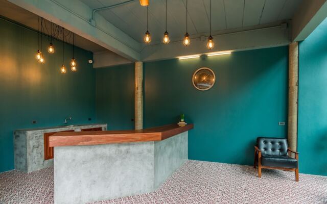 Link Hostel Aonang - Adults Only