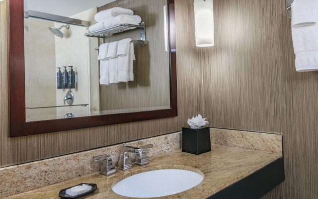 Courtland Grand Hotel, Trademark Collection by Wyndham