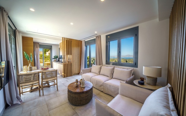 WEST VILLA by CYAMES