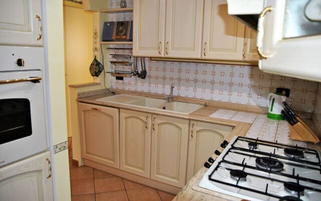 Holiday House for 6 Persons Near the Beach