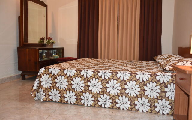 Gunda's Holiday Home