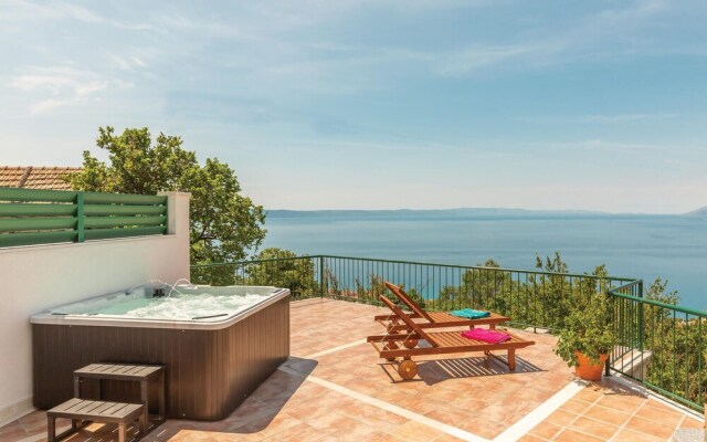 Amazing Home in Tucepi With Wifi and 2 Bedrooms