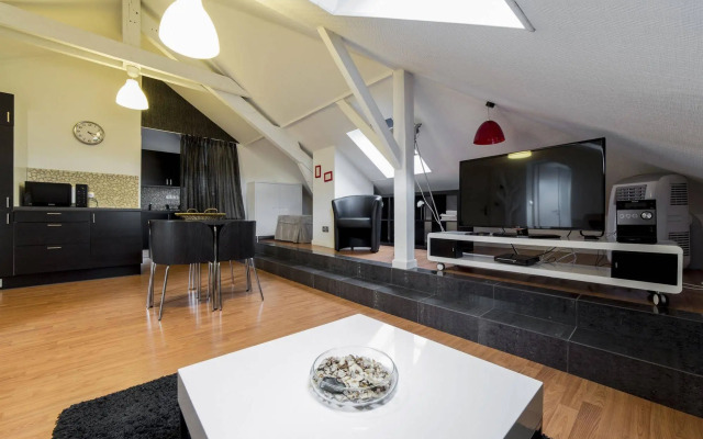 The Queen Luxury Apartments - Villa Carlotta