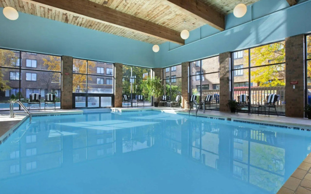 DoubleTree by Hilton Cleveland East Beachwood