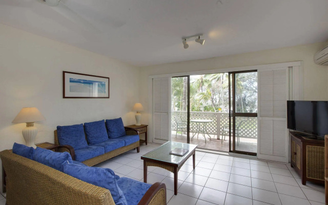 Seascape Holidays – Beachfront Terraces