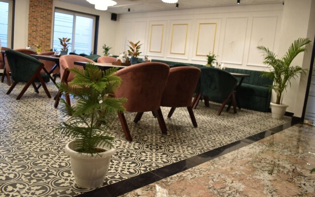Lime Tree Hotels & Banquet Greater Noida