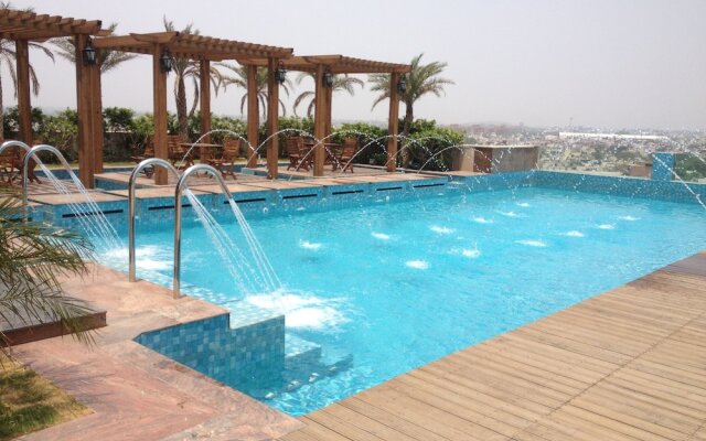 Seven Seas Hotel