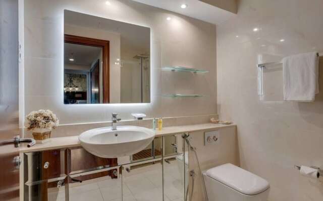 Uniquely Designed Apartment Dubai Marina Views