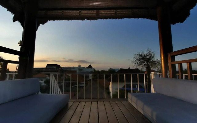 The Island Hotel Bali - Hostel