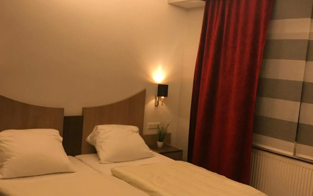 Hotel Athen Kelsterbach Airport