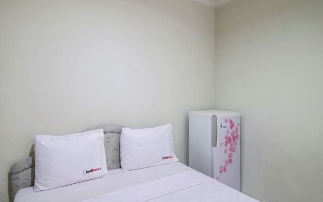 RedDoorz Near WTC Sudirman