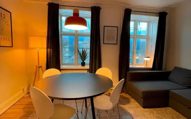 2-bedroom Apartment Retreat