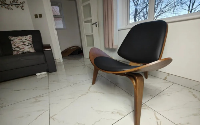 Tyburn Home, Birmingham With Free Parking