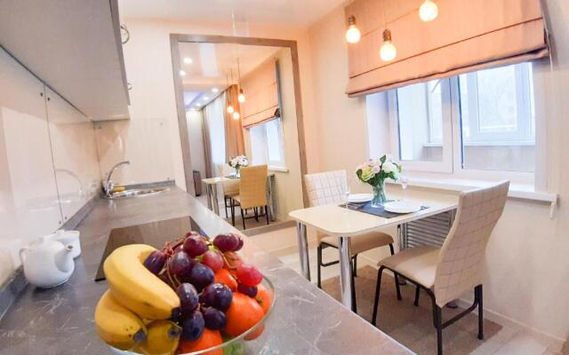 Apartment on Potanina 16