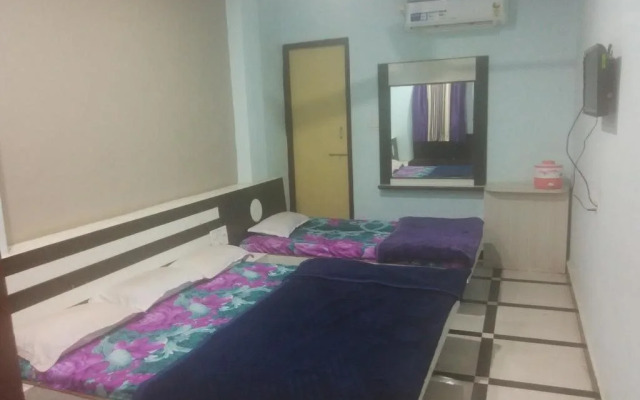 SPOT ON 70774 Hotel Rajshree