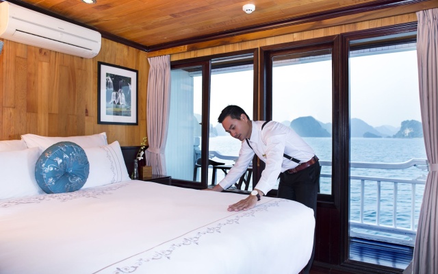 Aphrodite Cruises – Guest Rooms – Ha Long