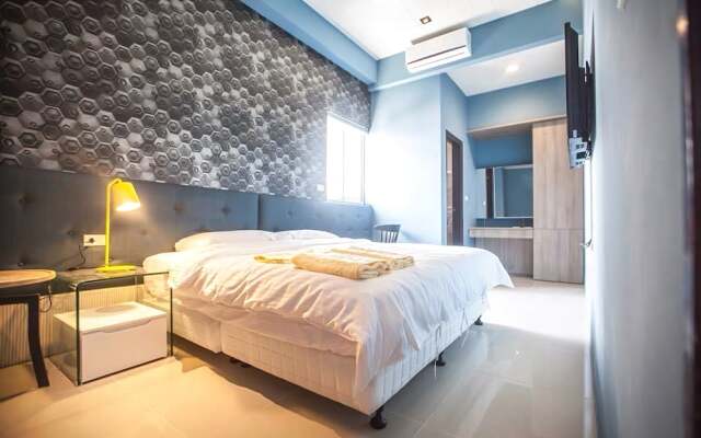 Honey B Trip B&B
