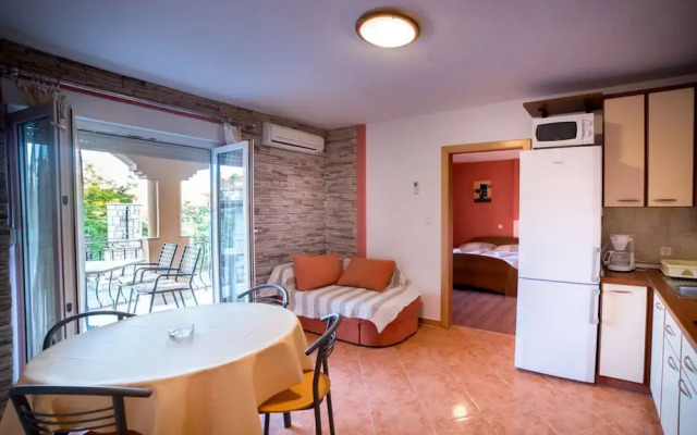 Apartment Sanic Rab 2