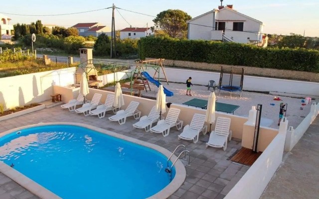 Nenad - With Pool - A1